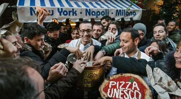 Pizza patrimonio dell'Unesco, il New York Times elogia Napoli e Sorbillo