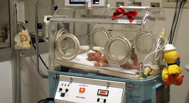 Sassari, bimba di tre mesi muore in ospedale, i genitori accusano: «Iniezione sbagliata»