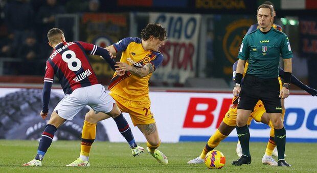 La Roma cade contro il Bologna, decisivo il gol di Svanberg. Mou contro l'Inter senza Abraham e Karsdorp