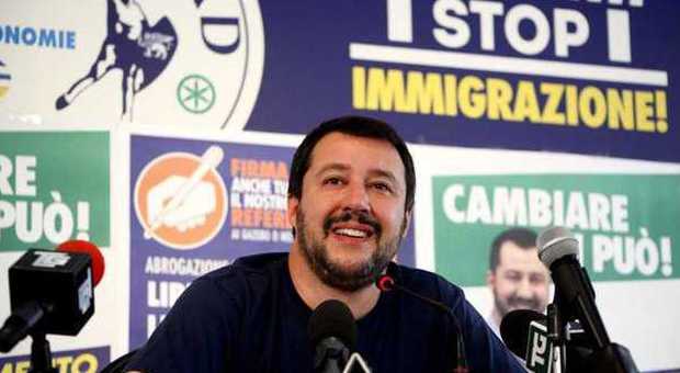Migranti, Salvini: «Non abbiamo bisogno del perdono di papa Francesco»