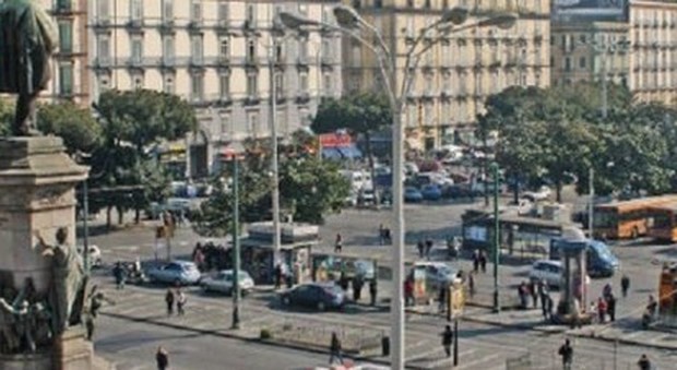 Stazione centrale a Napoli presi cinque borseggiatori