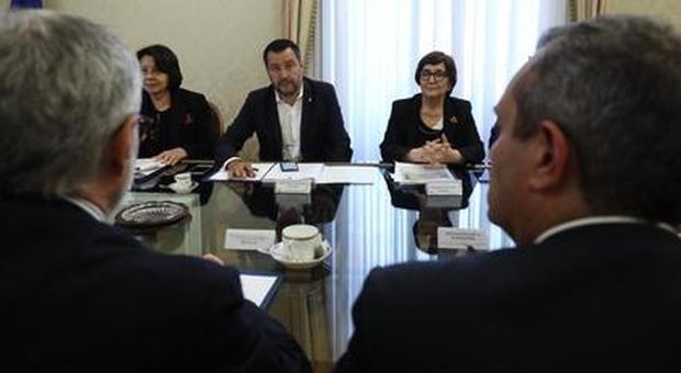 Salvini a Napoli, sfida alle mafie: «Piano nazionale per fermare i clan»