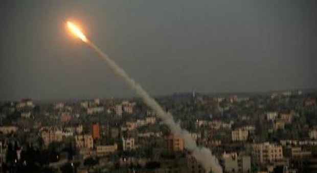 Razzi lanciati da Gaza verso Israele: ​suonano le sirene d'allarme