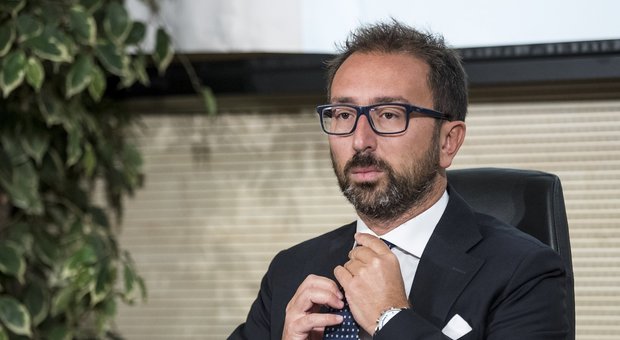 immagine I Ministri Luigi Di Maio e Alfonso Bonafede presentano il nuovo dl immigrazione