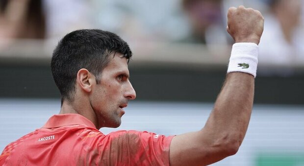 Roland Garros, Djokovic domina Ruud e vince il suo 23esimo slam