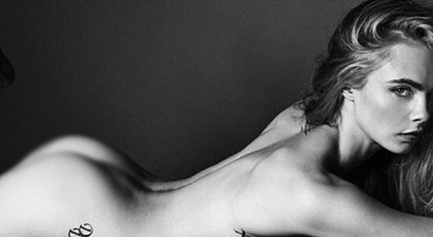 Cara Delevingne, La top model a nudo sul magazine 'Esquire'