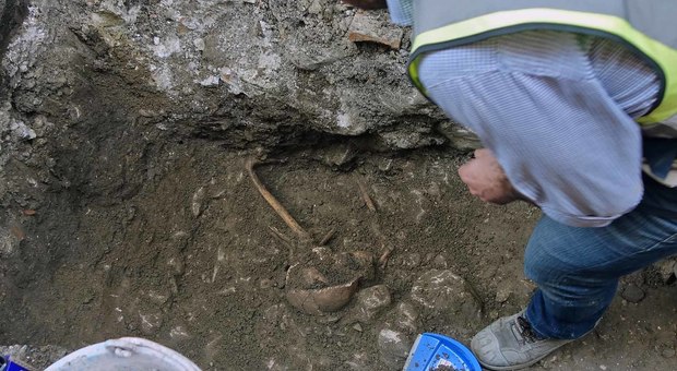 Teramo, trovato uno scheletro del Neolitico: la città è nata 4mila anni prima