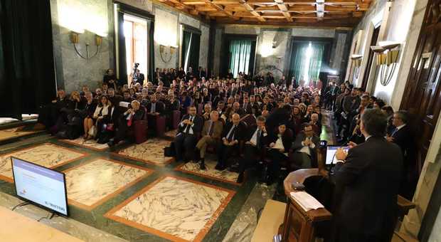 Top 300 Campania, l'annuncio del ministro Provenzano: «Pronto il piano per il Sud»