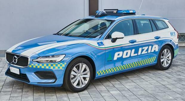Una delle venticinque Volvo V60 in allestimento Polizia per le Autovie Venete