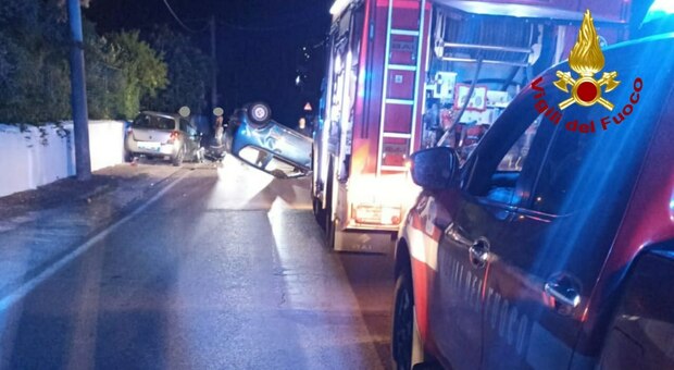 Incidente stradale nel Sud Salento: si ribalta con l'auto sulla provinciale