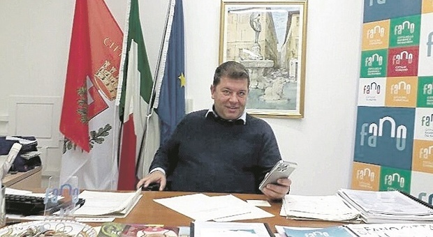 Corsa a sindaco di Fano, Lucarelli rompe gli indugi e si candida: «Le Primarie? nessun problema»