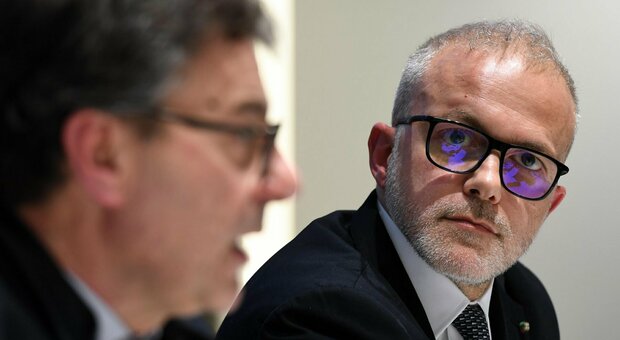 Il ministro del Tesoro Giancarlo Giorgetti e il direttore dell'Agenzia delle Entrate Ernesto Maria Ruffini