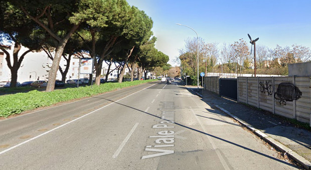 Roma, uomo muore investito da un'auto su via Togliatti: al volante un ragazzo di 26 anni