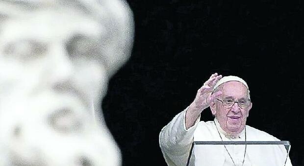 Il Papa vuole fermare i veleni interni ma in Vaticano il taglia-e-cuci è da sempre praticato ed è costato carriere