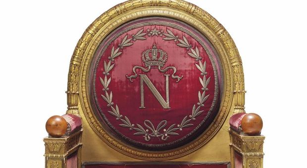 Parigi, il misterioso sesto trono di Napoleone: venduto per mezzo milione