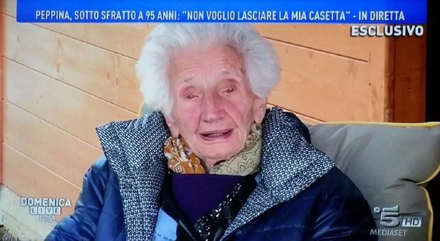Arriva la norma "salva-nonna Peppina", la 95enne sfrattata dopo il sisma