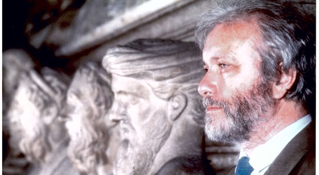 Morto Luciano De Crescenzo, con Bellavista raccontò Napoli: camera ardente domani al Campidoglio