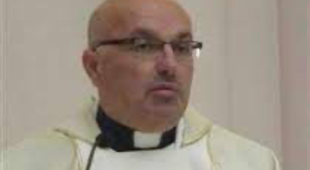 Bollette, il parroco divide Carinaro: «Meglio ridurre le spese della Chiesa»