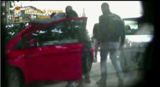 Droga dal Sud America a Napoli, sgominate due organizzazioni per spaccio: 34 arresti
