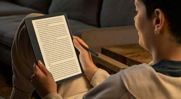 Kindle Scribe, l'e-reader di Amazon si presta adesso anche alla scrittura
