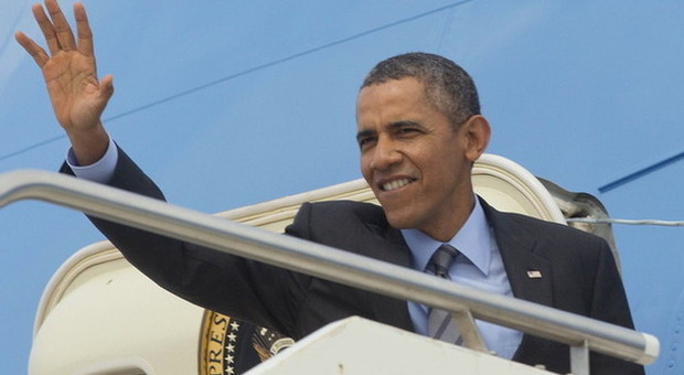 Obama lascia Roma. Incontro con Marino in aeroporto