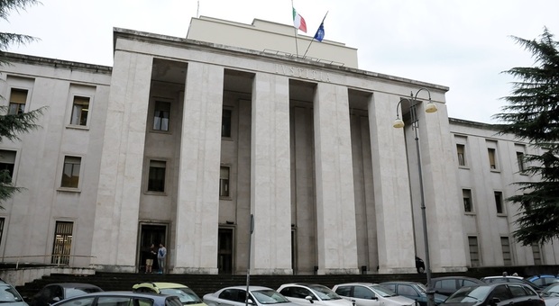 Ascoli, vende decoder taroccati: processo dopo la denuncia di "Striscia la notizia"