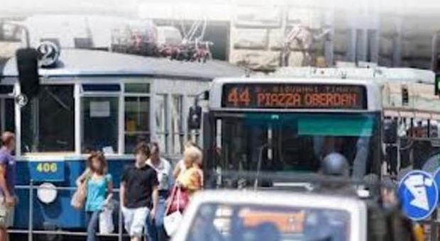 Bus fermi dalle 18 alle 22 ma servizio garantito per il concerto di Ligabue
