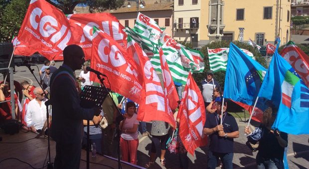 La manifestazione per la trasversale ieri a Monte Romano