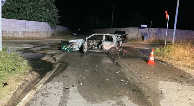 Incidente stradale sulla Lecce-Frigole: due auto coinvolte, cinque feriti. Un bambino trasportato in codice rosso al Fazzi