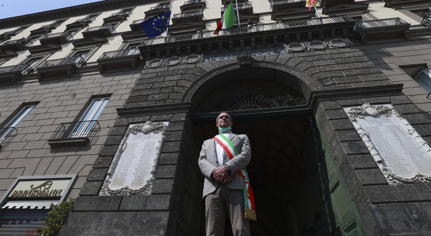 Comunali a Napoli, è bagarre e la base M5S lancia la sfida: «Candidiamo Di Maio»
