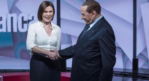 Berlusconi a Cartabianca: "Se un ladro entra in casa, il cittadino può difendersi"
