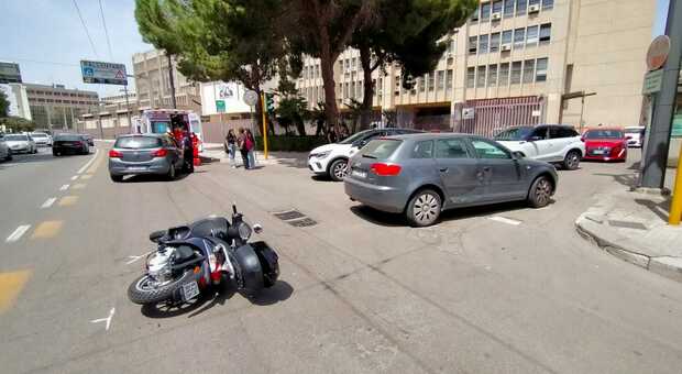 Incidente auto-scooter sul viale: una ragazzina in ospedale