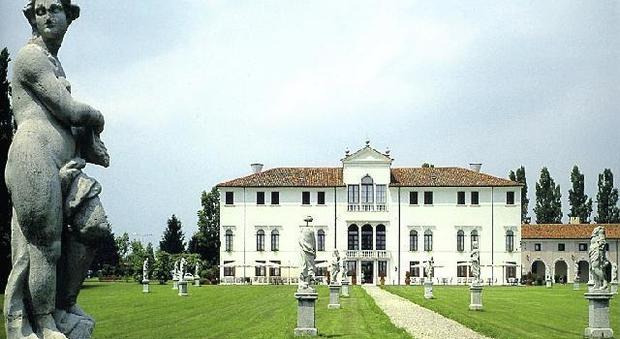 Chiude Villa Giustinian In vendita l'hotel dei vip