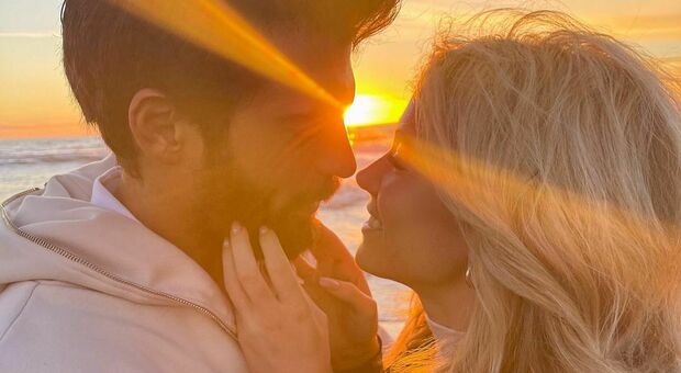 Diletta Leotta e Can Yaman, il bacio più romantico dei social nel giorno di San Valentino
