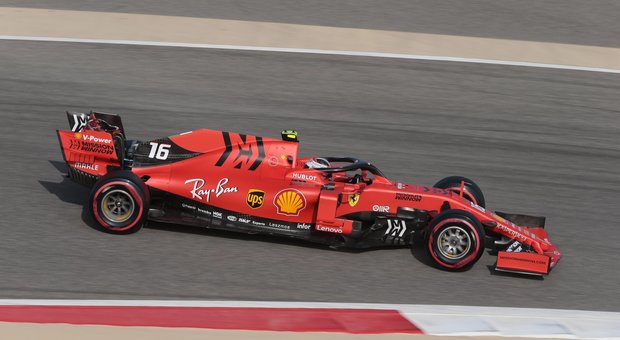 Ferrari show in Bahrain: pole di Leclerc, Vettel secondo