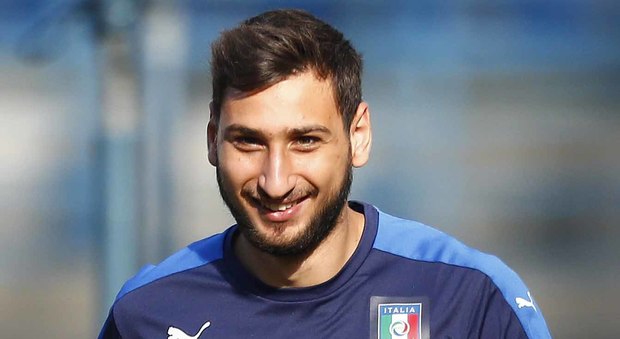 Donnarumma, Raiola: «Dopo l'Europeo incontriamo il Milan». Juventus, nuovo assalto a Matuidi. Ounas al Napoli