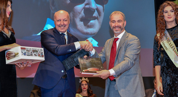 Beppe Marotta riceve il premio "Radicchio d'oro" a Castelfranco