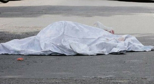 Pescara, professore va a fare jogging e crolla sull'asfalto: morto davanti alla moglie