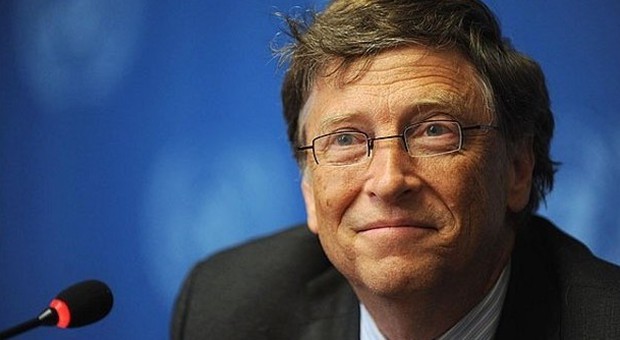 Bill Gates attacca Apple: «l'iPad rende frustrati, senza tastiera e Office. Meglio Surface»