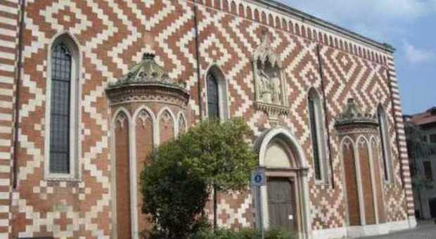 La chiesa dei Carmini a Vicenza, dove è avvenuto lo scippo