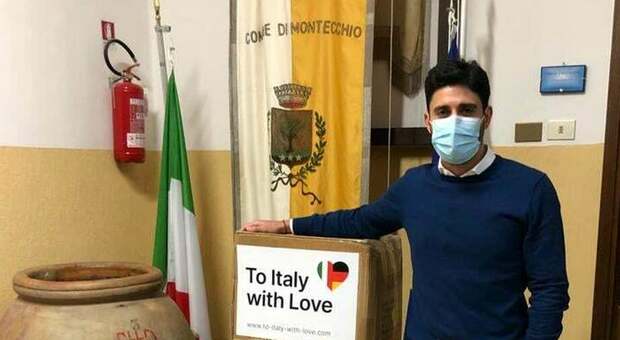 Montecchio, ecco i doni di "To Italy with Love": migliaia di mascherine per gli studenti