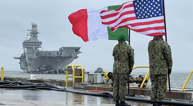 La portaerei Cavour è arrivata a Norfolk accolta dall'Ambasciatore italiano negli Stati Uniti