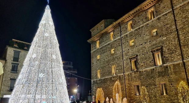 Natale 2023, a Terni è polemica sui ritardi del Comune. Fatale (FI): «Peccato perdere quanto fatto dalla giunta Latini»