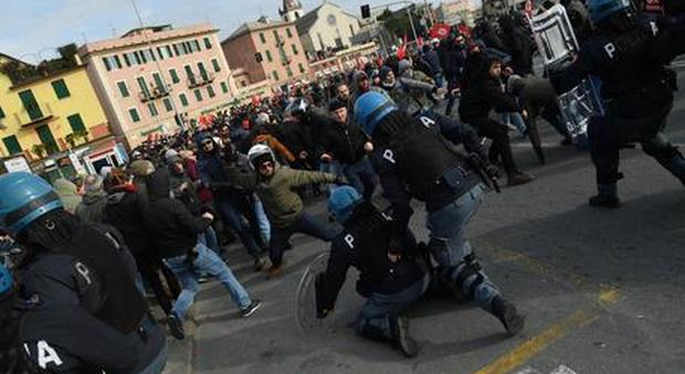 Roma, corteo migranti, sabato blindato. Sos infiltrati: «No volti coperti e fumogeni»