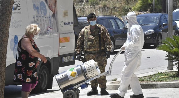 Covid a Mondragone, screening choc: altri 23 contagiati nelle aree ex Cirio