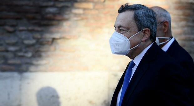 Mario Draghi, i 6 mesi di governo dell'ex tecnocrate che hanno cambiato l'Italia (e anche lui)