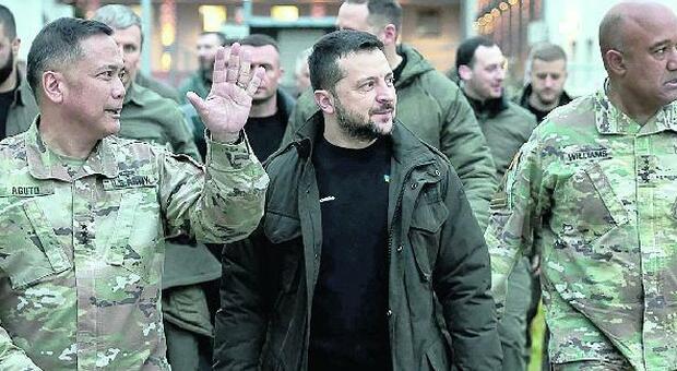Kiev si avvicina alla Nato, gli esperti militari: «Armando Zelensky tolto a Mosca il 90% dell'esercito»