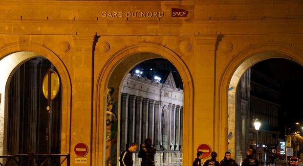 Parigi, chiusa e riaperta la 'Gare du Nord': ricerche di tre sospetti senza esito