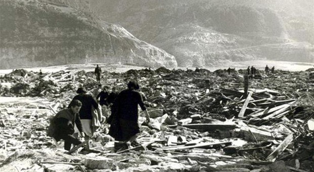 Vajont, il 59esimo anniversario del disastro che causò la morte di 2mila persone. Zaia: «Ferita aperta nella carne della nostra terra»