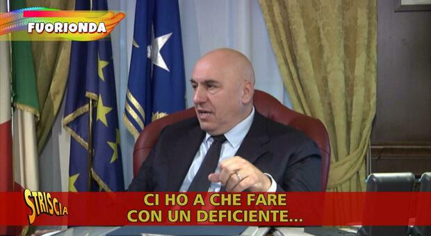 Guido Crosetto e il 'deficiente' all'ex premier Conte: il ministro si difende, Striscia la Notizia ribatte così